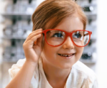 Essilor Stellest, la tecnología que controla la progresión de la miopía infantil