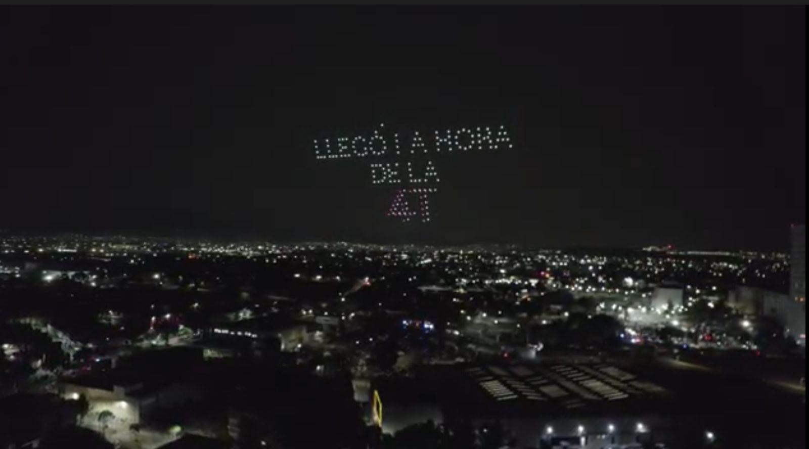 Con drones en el cielo exigen agua en Cuautitlán Izcalli; Daniel Serrano inicia campaña por alcaldía Con drones en el cielo exigen agua en Cuautitlán Izcalli; Daniel Serrano inicia campaña por alcaldía