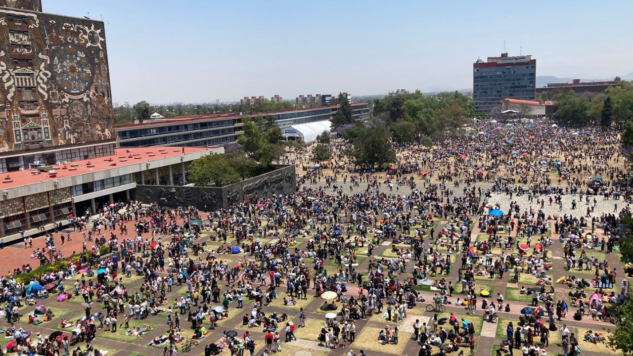 Así se vivió el eclipse solar desde Ciudad Universitaria Así se vivió el eclipse solar desde Ciudad Universitaria