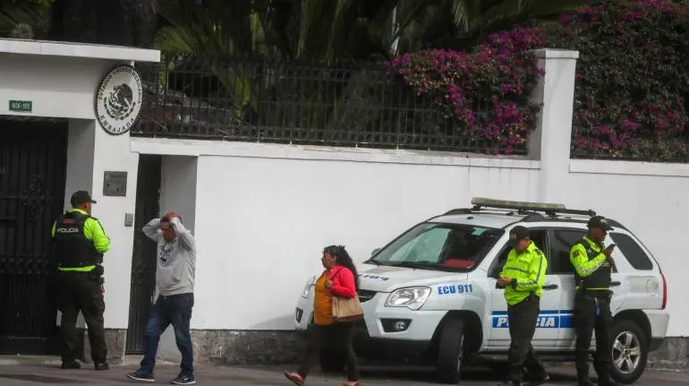 Unión Europea condena asalto a la embajada de México en Quito Unión Europea condena asalto a la embajada de México en Quito