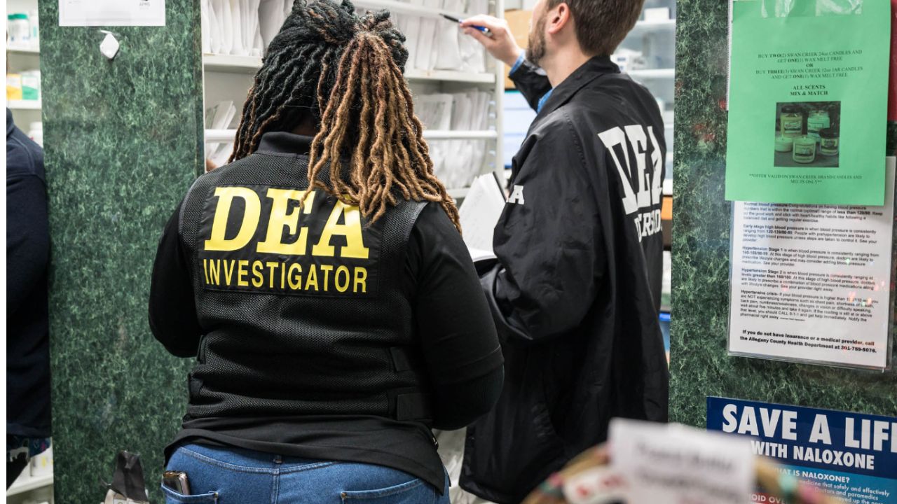 Asegura AMLO que informe de la DEA sobre cárteles mexicanos “es un refrito” Asegura AMLO que informe de la DEA sobre cárteles mexicanos “es un refrito”