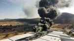 Fuerte incendio consume nave industrial en Parque Pyme Querétaro