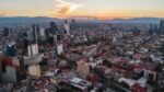 AMLO se lanza contra los chilangos: etiqueta a la CDMX como la más conservadora y ‘sede de los fifís’