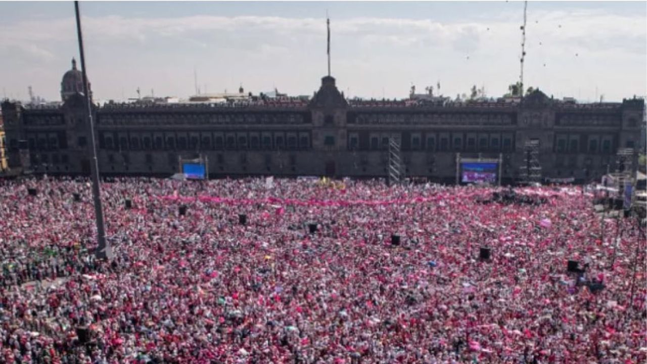 Para AMLO Marea Rosa es una caricatura comparada a protesta contra inseguridad de 2004 Para AMLO Marea Rosa es una caricatura comparada a protesta contra inseguridad de 2004