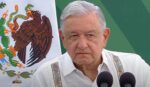 La bandera es de todos, hasta de los traidores a la patria: AMLO