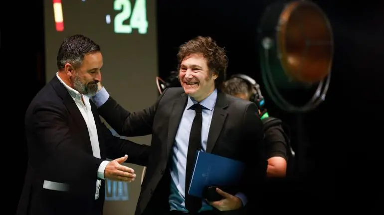 Milei crea conflicto sin precedentes con España tras insultos a Pedro Sánchez Milei crea conflicto sin precedentes con España tras insultos a Pedro Sánchez