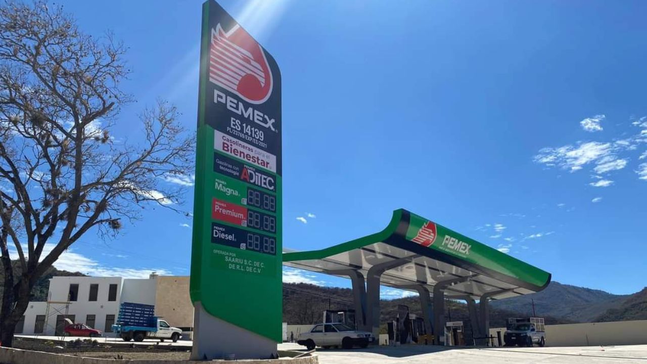Pemex registra aumento del 27% en producción de gasolinas Pemex registra aumento del 27% en producción de gasolinas