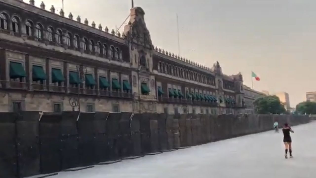 Vallas en Palacio Nacional son para evadir acoso y no caer en trampa de la violencia: AMLO Vallas en Palacio Nacional son para evadir acoso y no caer en trampa de la violencia: AMLO