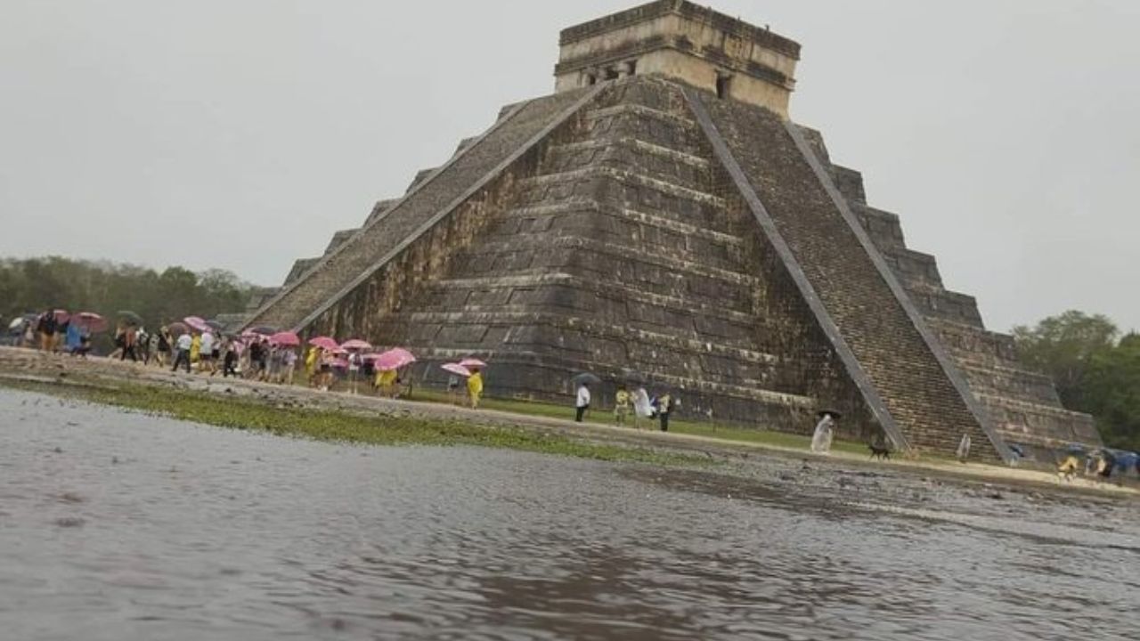 Lluvias por tormenta tropical ‘Alberto’ afectan zona arqueológica de Chichén Itzá Lluvias por tormenta tropical ‘Alberto’ afectan zona arqueológica de Chichén Itzá