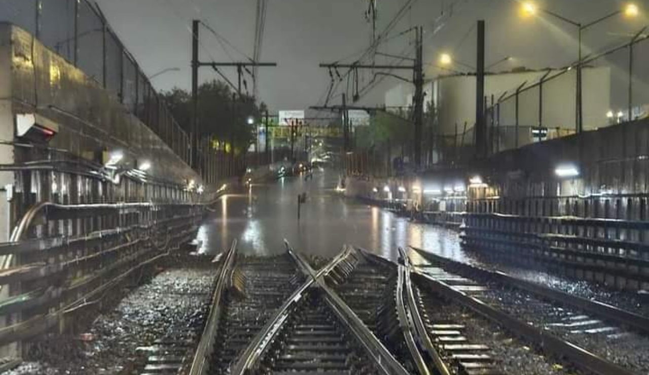 Sin servicio Línea A del Metro de Peñón Viejo a Guelatao por inundaciones Sin servicio Línea A del Metro de Peñón Viejo a Guelatao por inundaciones
