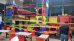 Seis niños resultan lesionados por caída de juegos infantiles en restaurante de la Benito Juárez