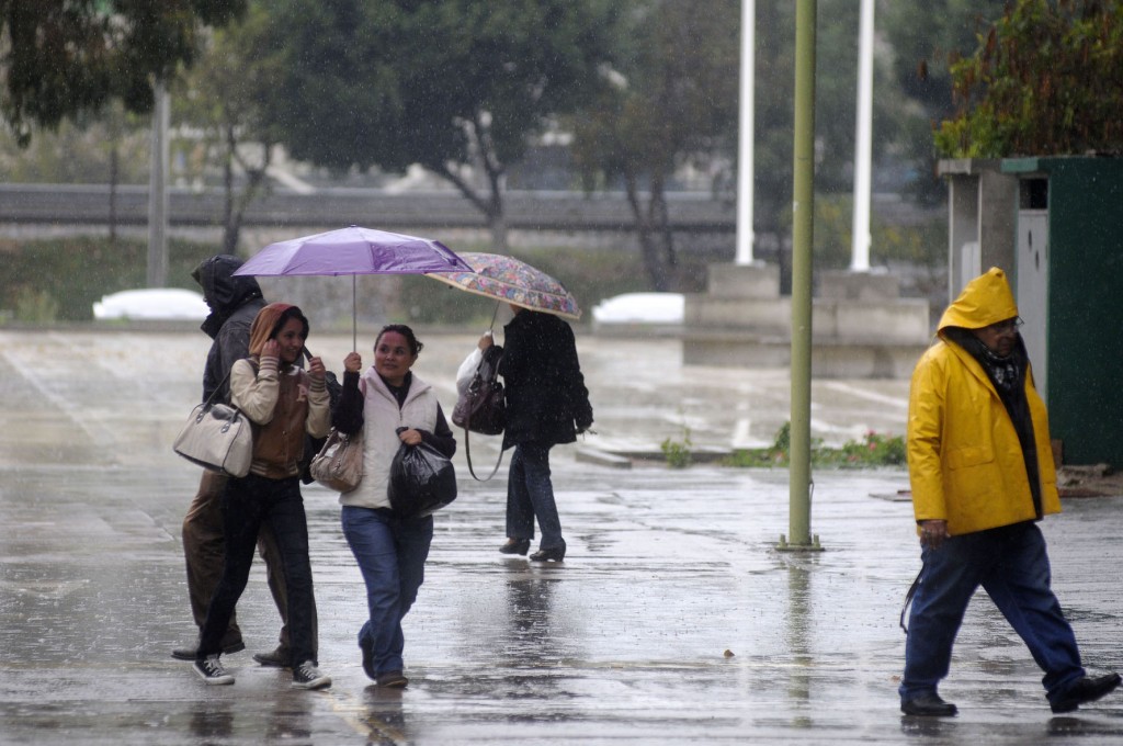 Se espera frío y lluvia en casi todo el país Se espera frío y lluvia en casi todo el país