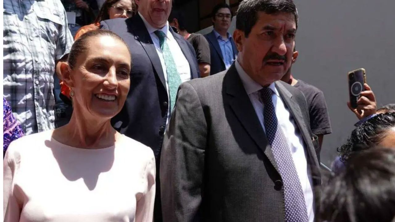Sheinbaum respalda a Corral y acusa “persecución política” Sheinbaum respalda a Corral y acusa “persecución política”