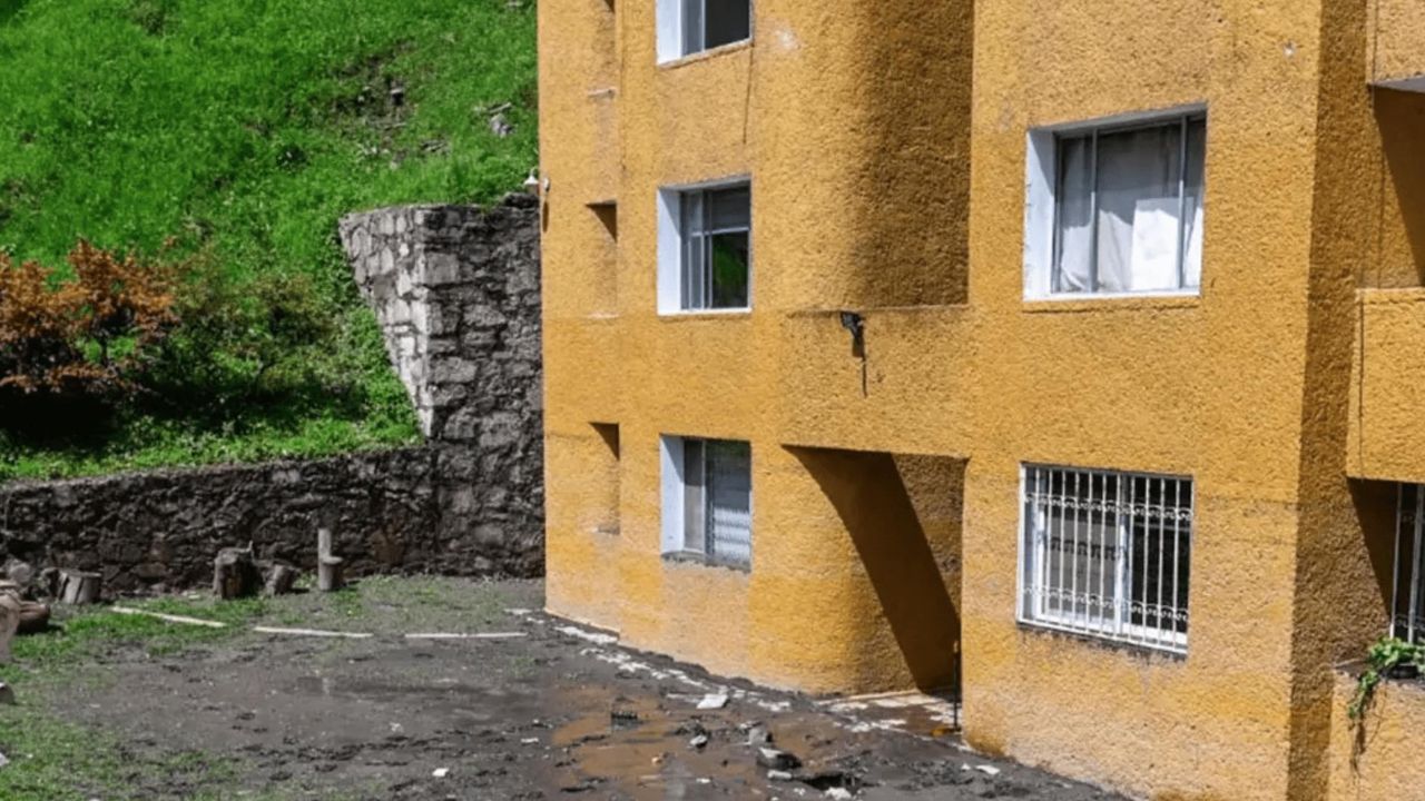 Vecinos de Naucalpan exigen intervención por estruendos subterráneos Vecinos de Naucalpan exigen intervención por estruendos subterráneos