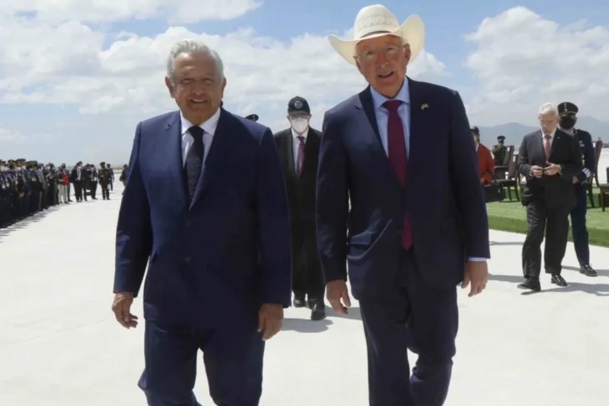 López Obrador pone pausa a relación con Ken Salazar por dichos sobre reforma judicial López Obrador pone pausa a relación con Ken Salazar por dichos sobre reforma judicial