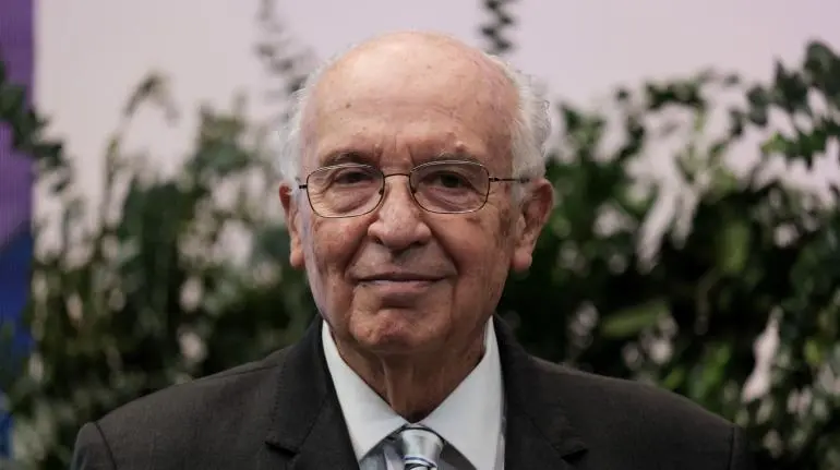 Lamenta AMLO muerte de José Agustín Ortiz Pinchetti; ‘un auténtico demócrata’