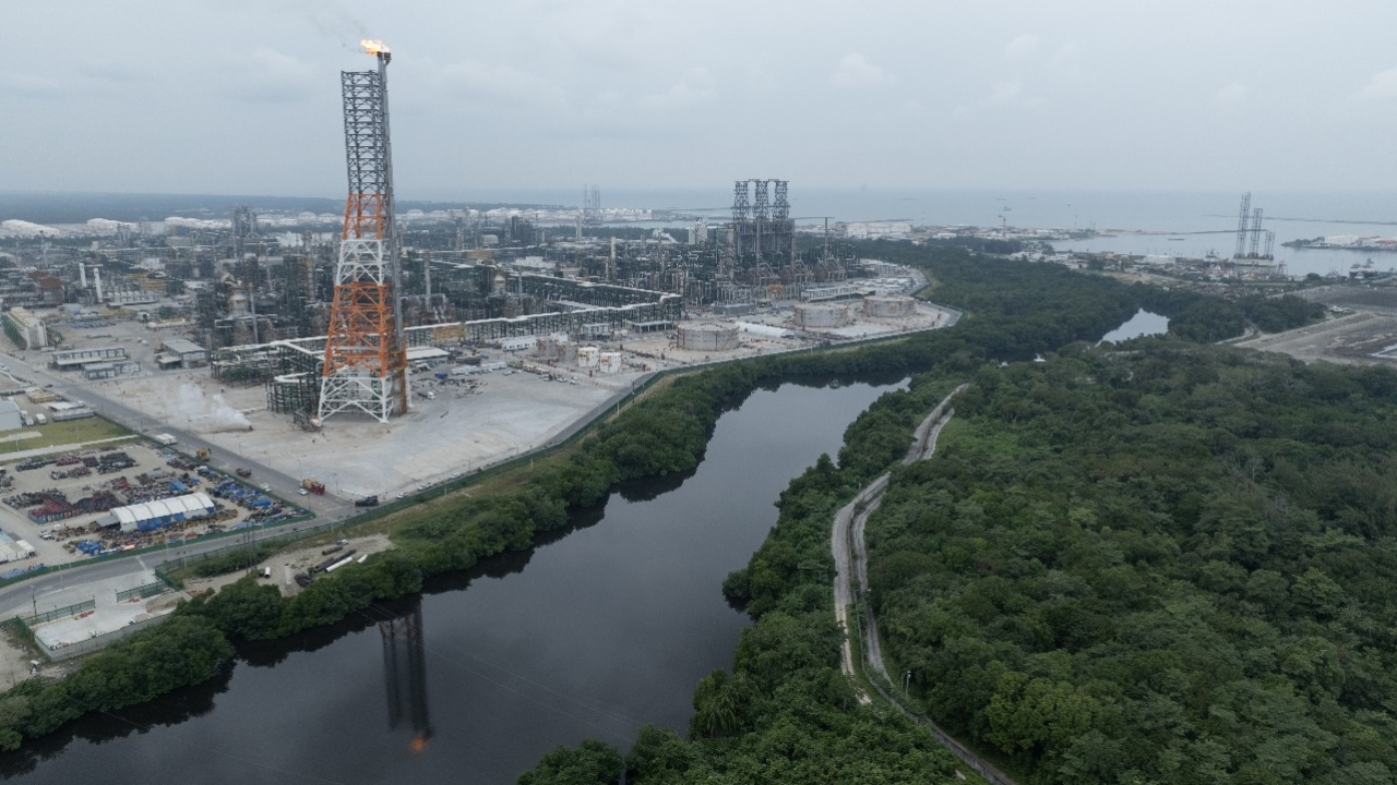 En 15 días, Dos Bocas producirá el 20% de gasolinas que se consumen en México: AMLO