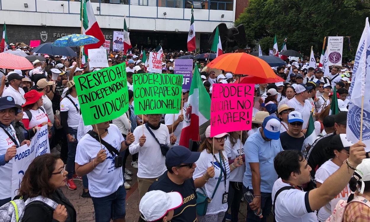 ‘Los están engañando’, López Obrador a alumnos de la UNAM por protesta a reforma judicial ‘Los están engañando’, López Obrador a alumnos de la UNAM por protesta a reforma judicial