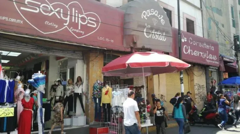 Tepito y el Centro Histórico albergan plazas con irregularidades de construcción Tepito y el Centro Histórico albergan plazas con irregularidades de construcción