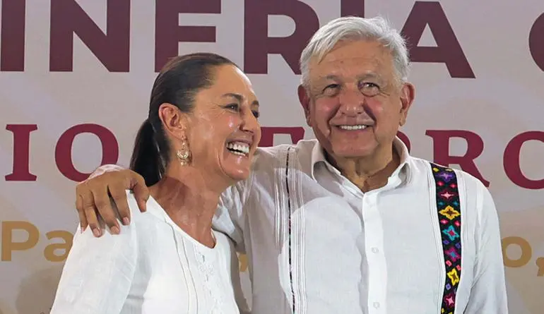 López Obrador y Sheinbaum refrendan apuesta por la "soberanía energética" López Obrador y Sheinbaum refrendan apuesta por la "soberanía energética"