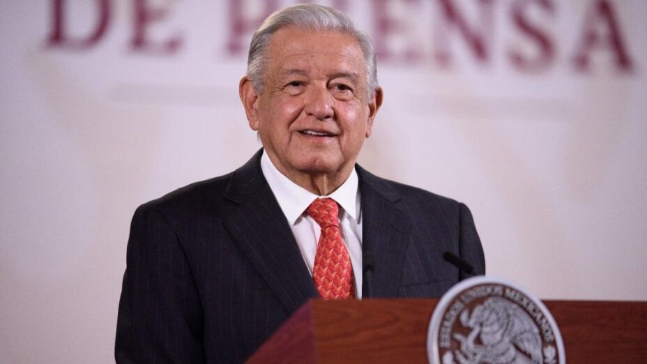 López Obrador pide que reparto de ‘pluris’ se ajuste a lo que establece la Constitución López Obrador pide que reparto de ‘pluris’ se ajuste a lo que establece la Constitución