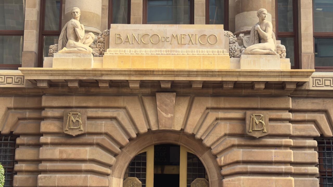 Banxico ajusta tasa de interés a 10.5% tras baja inflación Banxico ajusta tasa de interés a 10.5% tras baja inflación
