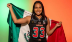 Distinguen a Diana Flores como capitana honoraria de los Lions