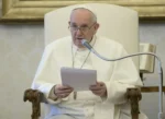 Papa Francisco: Tener hijos ‘es un ejemplo’, pero otros prefieren tener mascotas