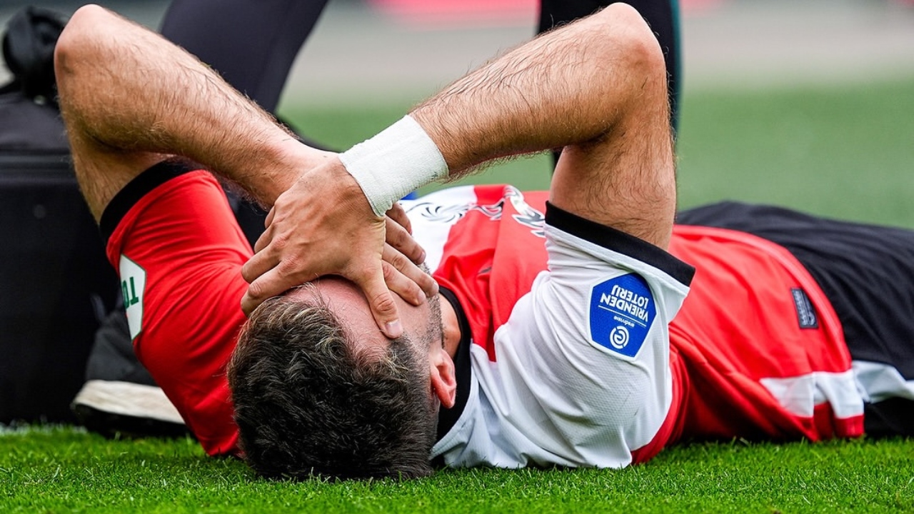 Feyenoord se queda sin Santiago Giménez por 3 meses Feyenoord se queda sin Santiago Giménez por 3 meses