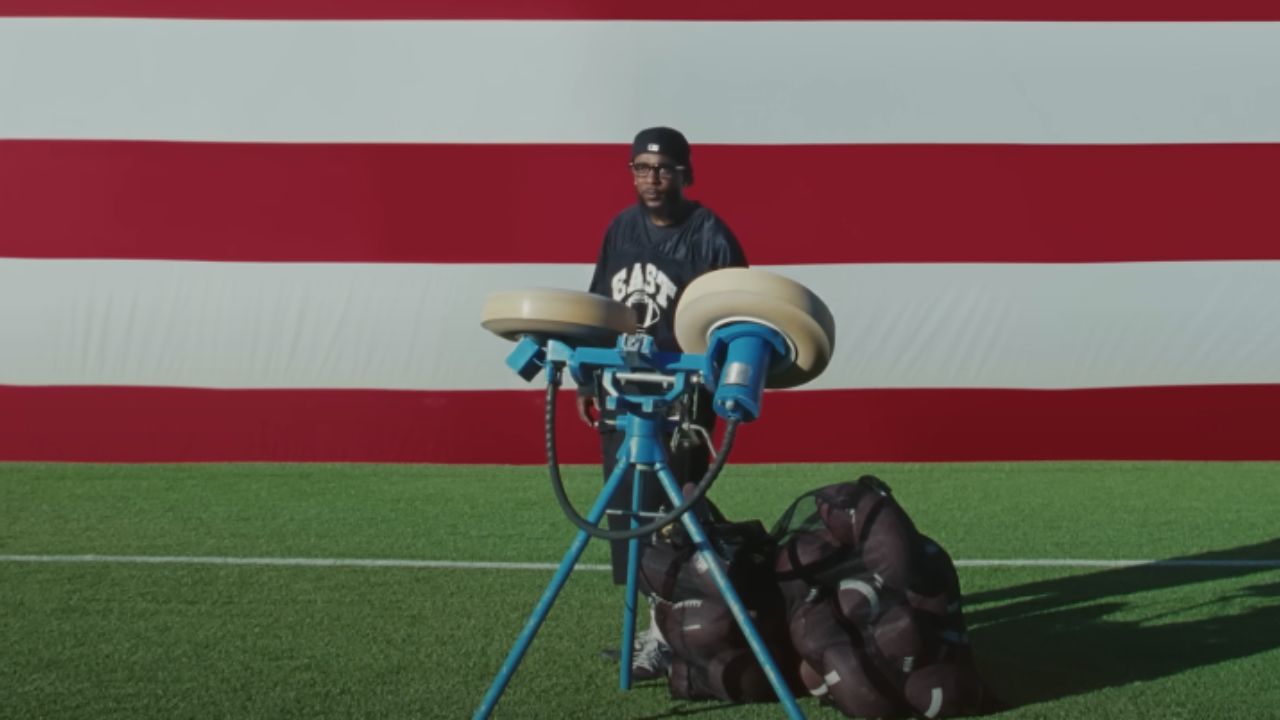 Kendrick Lamar encabezará el espectáculo musical del Super Bowl Kendrick Lamar encabezará el espectáculo musical del Super Bowl