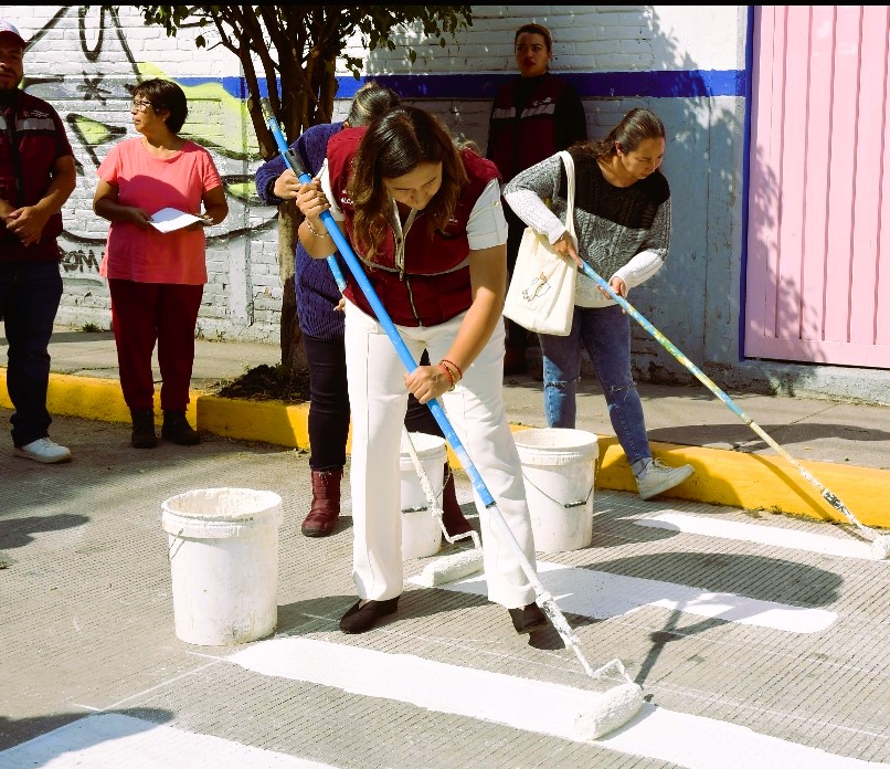 Avanzan cruces seguros en escuelas de Azcapotzalco