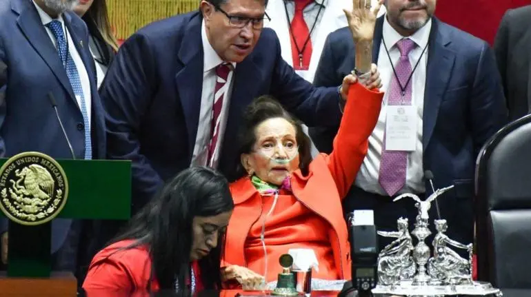 Fallece a los 94 años Ifigenia Martínez: La mujer que entregó la banda presidencial a Sheinbaum Fallece a los 94 años Ifigenia Martínez: La mujer que entregó la banda presidencial a Sheinbaum