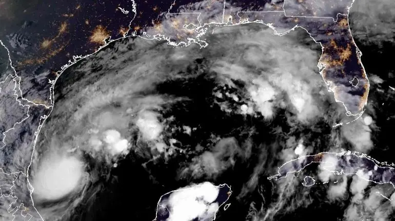 ‘Milton’ se convierte en huracán categoría 1 y se fortalecerá rumbo a Florida ‘Milton’ se convierte en huracán categoría 1 y se fortalecerá rumbo a Florida
