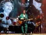 Mario San Román y Shuarma de la banda Elefantes lanzan su sencillo «La hora de los cretinos»
