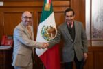 Comerciantes formalizan compromiso para contener inflación ante Hacienda
