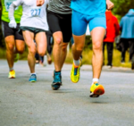 Amantes del deporte alisten sus tenis para la carrera “Minecraft Speed Run“