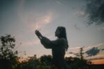 Madame Récamier lanza “Vivir para contar” ft. Paz Court
