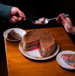 Un postre con todos los colores del amor
