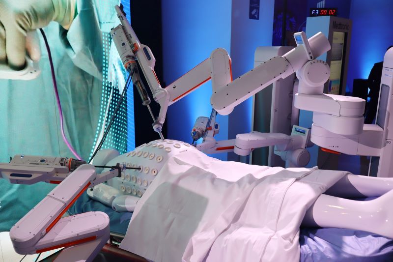 Presentan el primer robot quirúrgico de Medtronic en México Presentan el primer robot quirúrgico de Medtronic en México