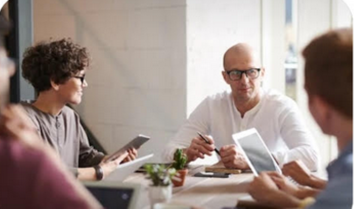 Diálogo entre el sector empresarial y el gobierno; principio clave para dar certeza jurídica a los contribuyentes