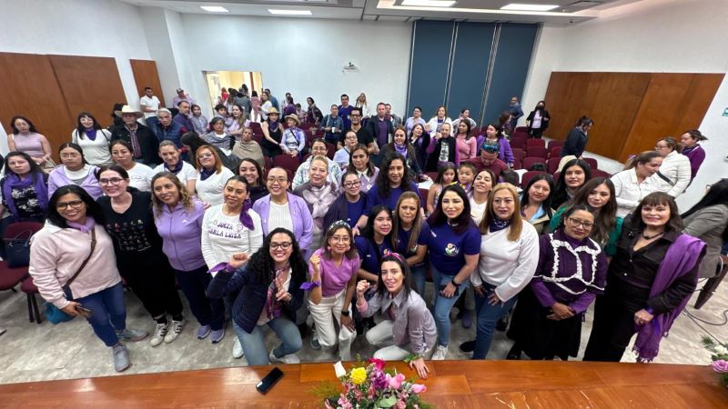Jueza Gaby Villeda encabeza el foro «Mujeres Voz de la Justicia»; diputadas del Partido Verde se suman al llamado y a la marcha del 8M