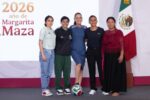 De las calles y canchas improvisadas a los estadios