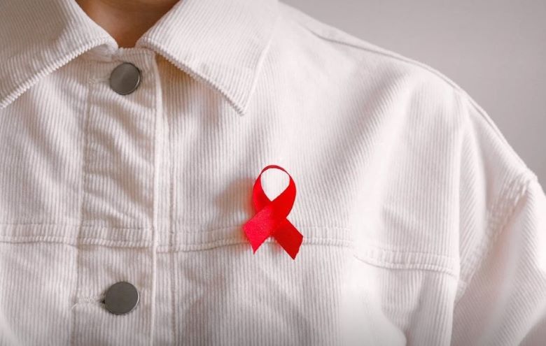 Acompañamiento integral a mujeres con VIH puede prevenir la transmisión del virus a sus bebés