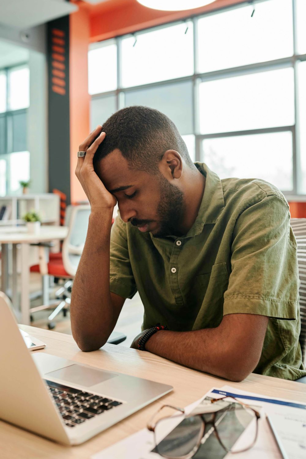 El dolor crónico puede ser una señal clave para la salud mental masculina El dolor crónico puede ser una señal clave para la salud mental masculina