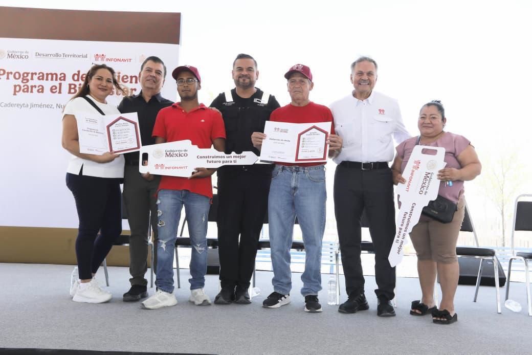 Infonavit entrega viviendas del Bienestar a derechohabientes de Nuevo León