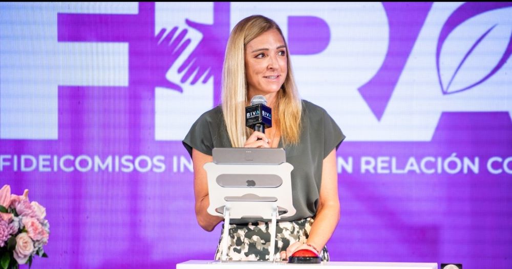 FIRA realiza en BIVA la quinta emisión de su Bono Social de Género para impulsar el financiamiento de mujeres rurales