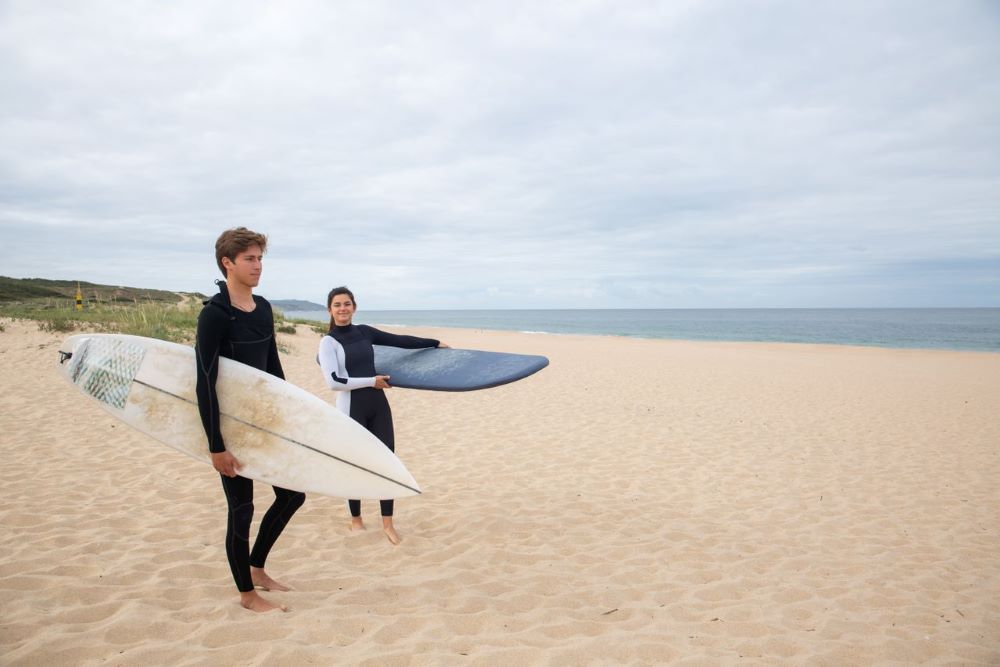 Vacaciones en la playa: cómo prevenir la otitis del nadador este verano Vacaciones en la playa: cómo prevenir la otitis del nadador este verano