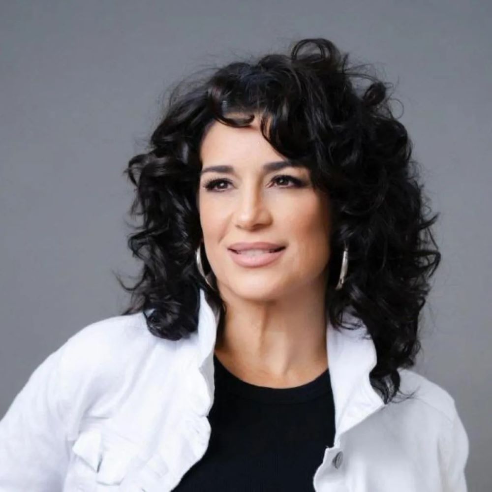 Karina regresa a México para celebrar 41 años de cantante y recordar éxitos inolvidables de los años ochenta Karina regresa a México para celebrar 41 años de cantante y recordar éxitos inolvidables de los años ochenta
