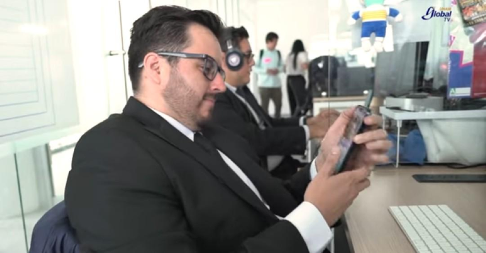 Celular, hackea tu cerebro Celular, hackea tu cerebro